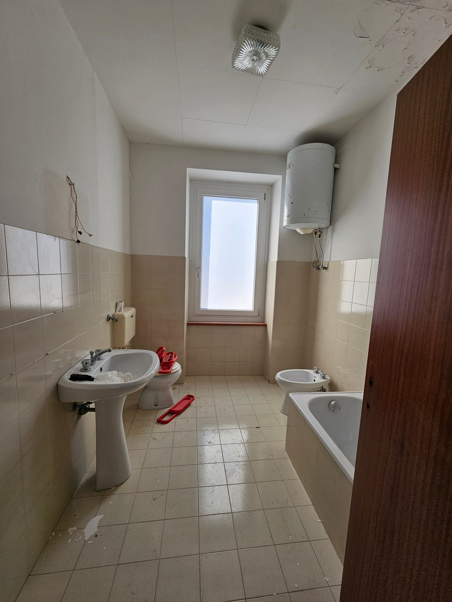 Bagno dell'edificio – stato attuale prima della ristrutturazione